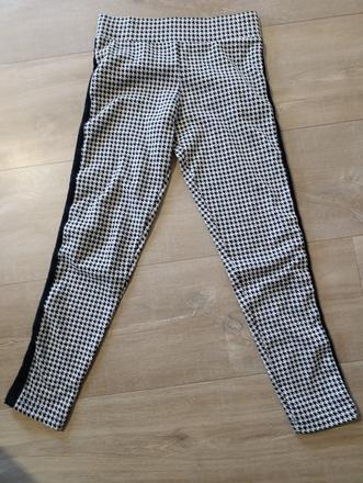 Dievčenské nohavice, 134