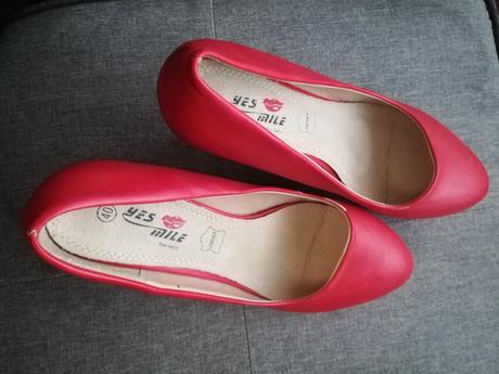 Červené lodičky., 40