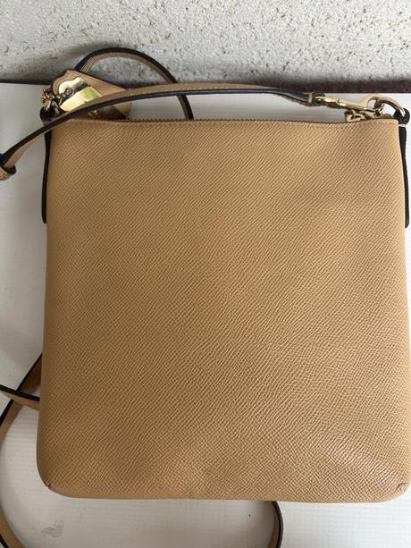 Coach crossby bezova kabela 22x23x3 kabelka kozena, coach