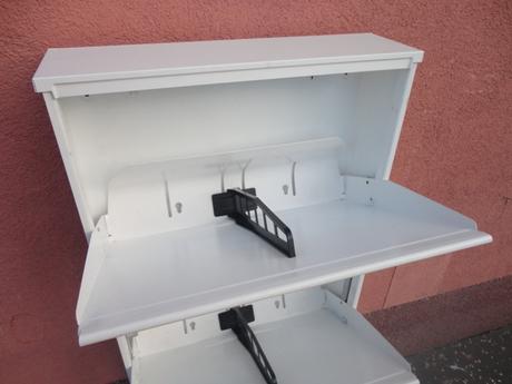 Botník plechový výklopný,