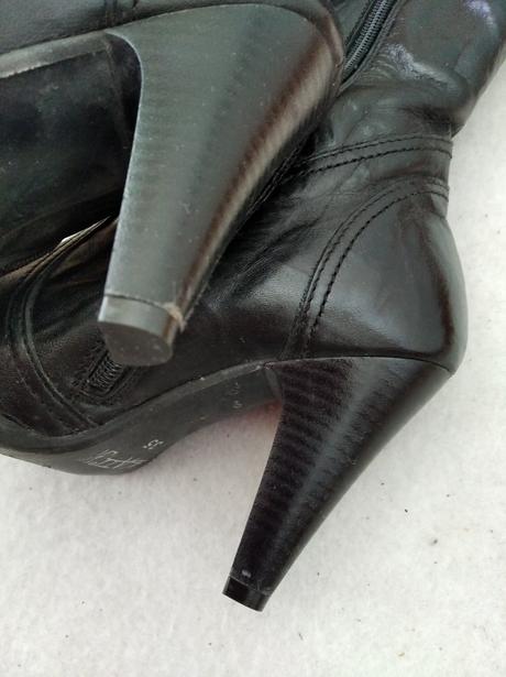 Čierne čižmy veľ. 35, kornecki,35