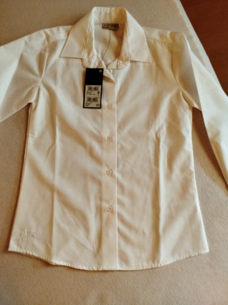 Biela košeľa, next,122