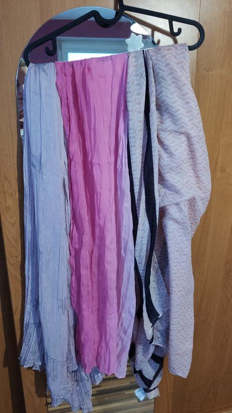 Šatky, šály, komíny rôzne farby,