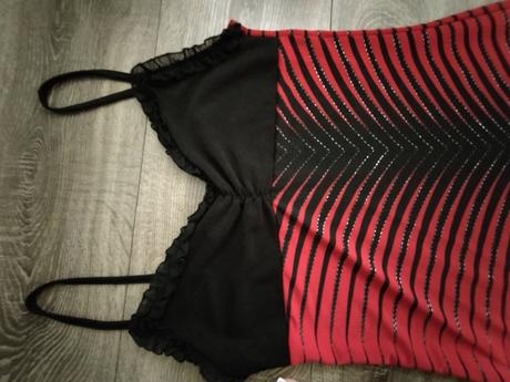 Šaty romantické, s