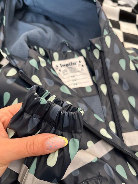 Lupilu bunda do dažďa, lupilu,86