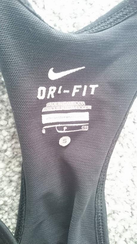 Nike tielka 9druhov/kupa po kuse, nike,m