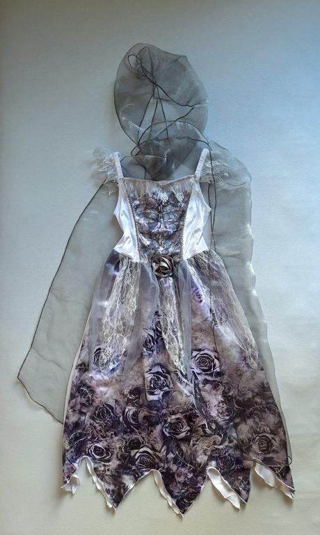 Kostra/nevesta šaty so závojom veľ.122-128,