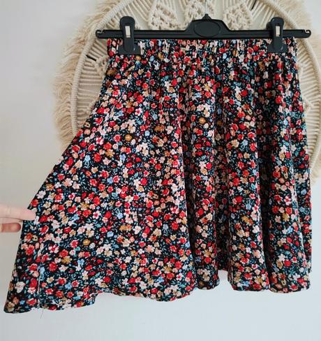 Kvietkovaná sukňa, l