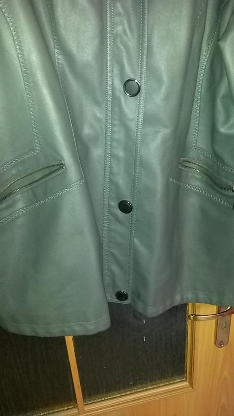 Koženková bunda, 48