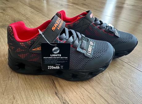 Tenisky svietiace zn. skechers, skechers,32