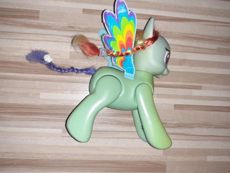 Rainbow dash pony zs.,