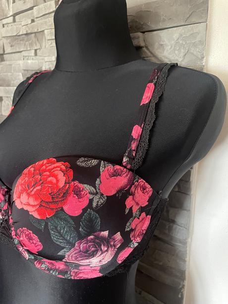 Posprsenka balconett, 75b