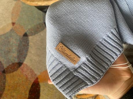 Krásna modrá pletená deka s hviezdami, 