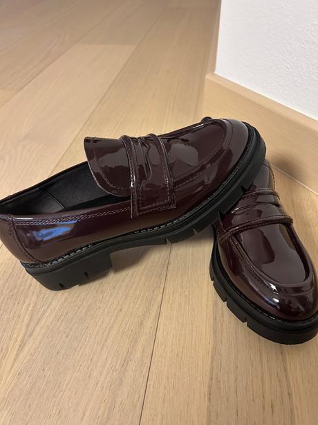 Lakované topánky veľ. 36, tamaris,36