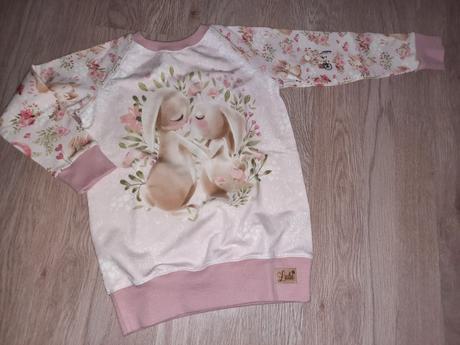 Predlzena romantická tunika, 104