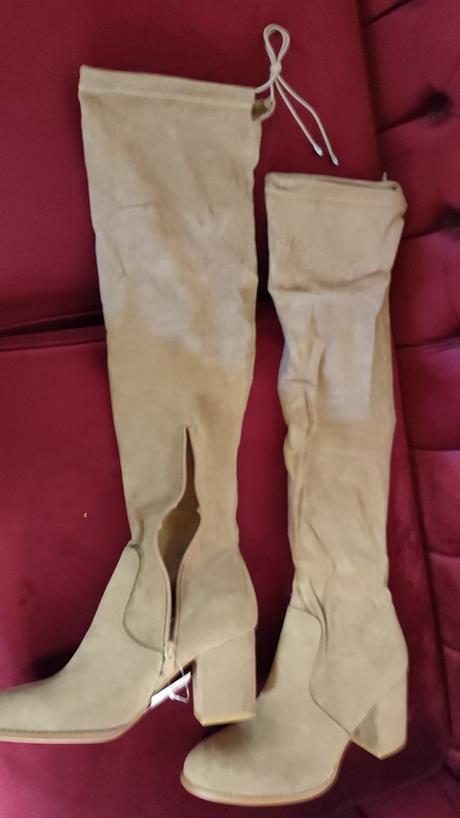 Čižmy nad kolená, 40