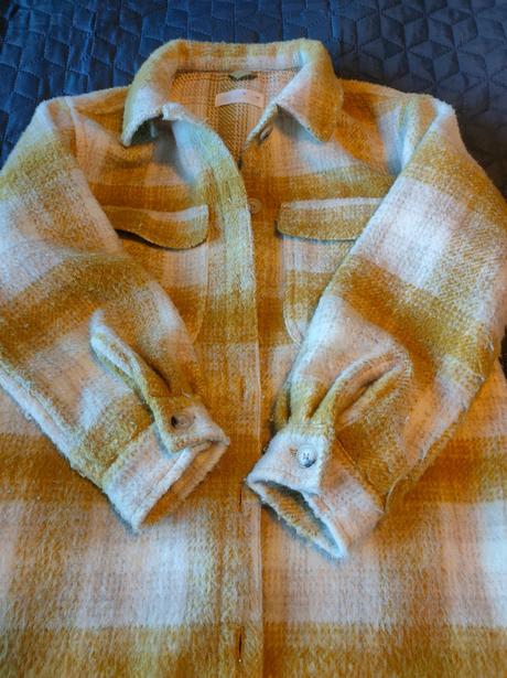 Dievčenská koselova bunda, zara,140