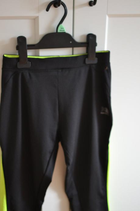 Čierne športové nohavice 140, 140