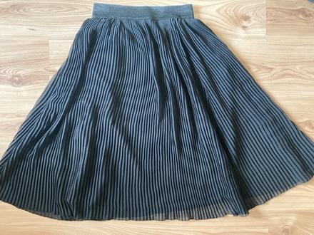 Plisovaná sukňa čierna, 42