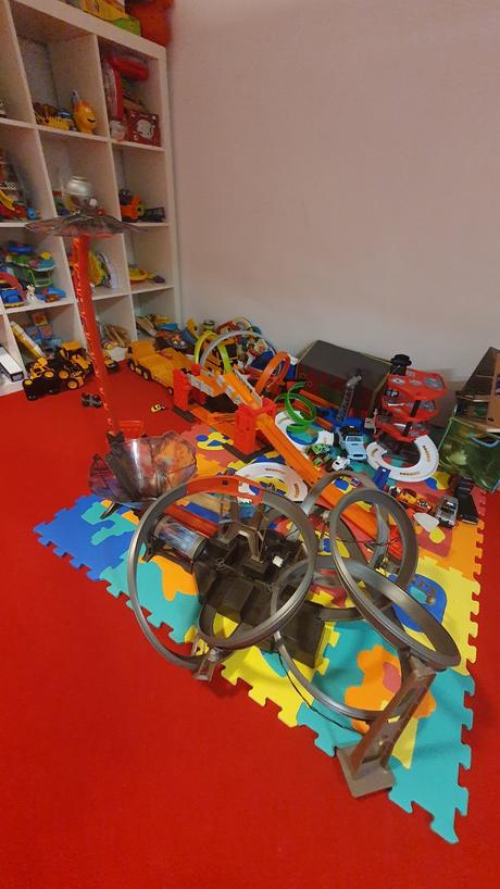 Predam 3x autodraha hot wheels, 