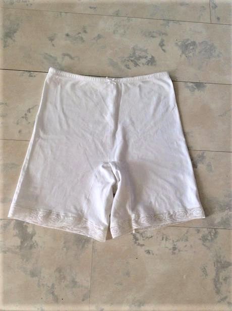 Legínky s čipkou, l