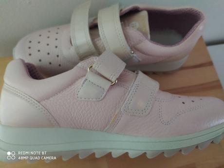 Nové ľahké kožené tenisky za polovicu primigi, primigi,38
