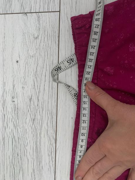 Ružová sukňa, ovs,122