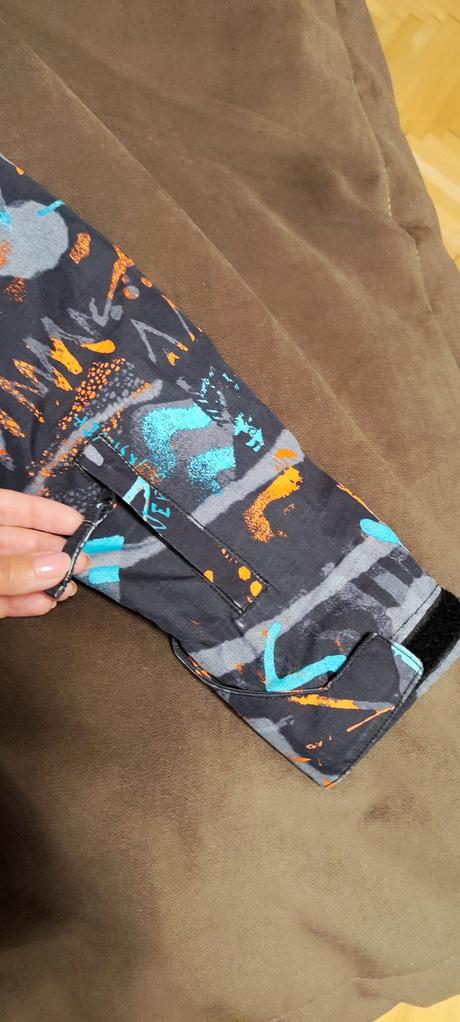 Lyžiarska bunda 146, quiksilver,146