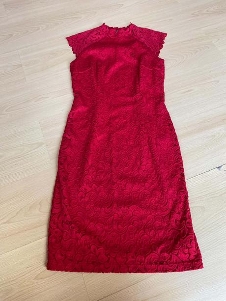 Orsay červené elegantné čipkované šaty, orsay,s