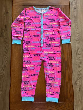 Pyžamkový overal s nápismi 122/128, george,122