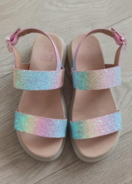 Farebne trblietave sandale, f&f,33