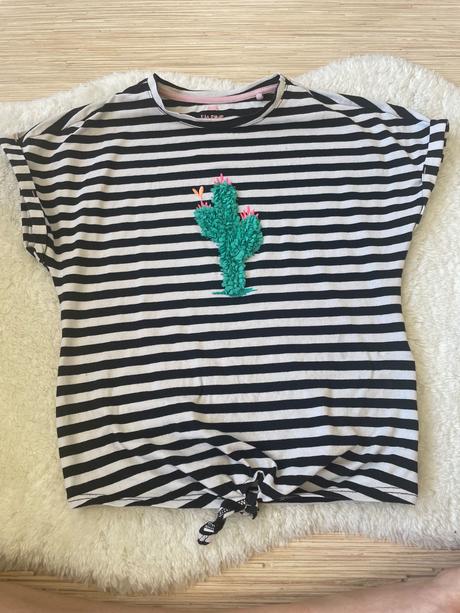 Dievcenske pasikave tricko, 134