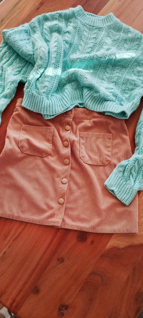 Sukňa na gombíky, sinsay,140