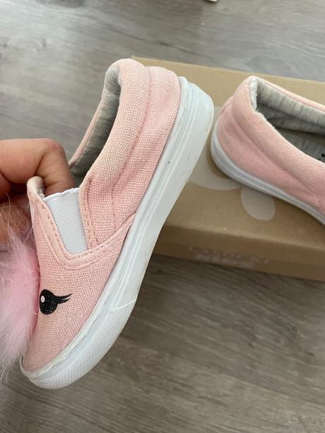 Tenisky, reserved,26