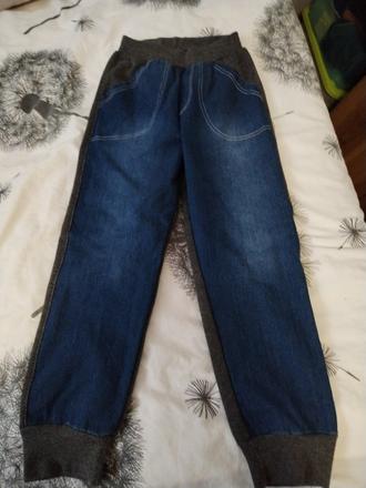 Nohavice pre chlapca, 134