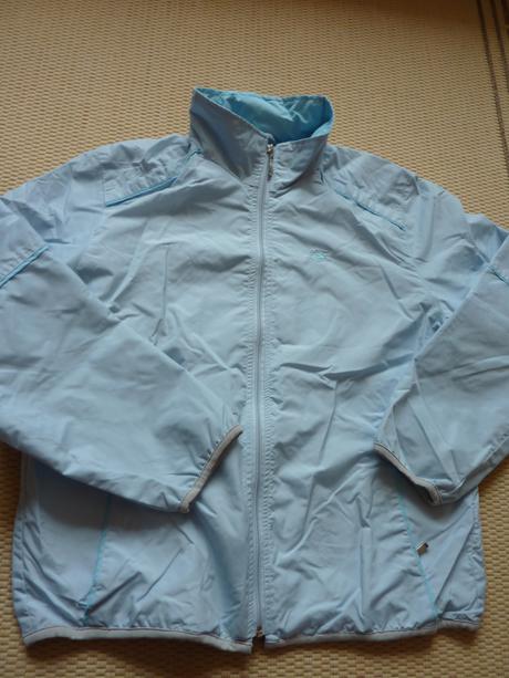 Nepremokavá bunda- atrolabio, 42