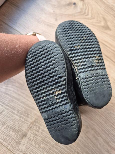 Hunter gumaky, hunter,25