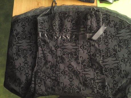 Šaty - bežné, aj na menšiu oslavu, s