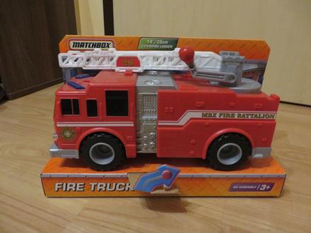 Hasičské auto - nehrané - 35 cm,
