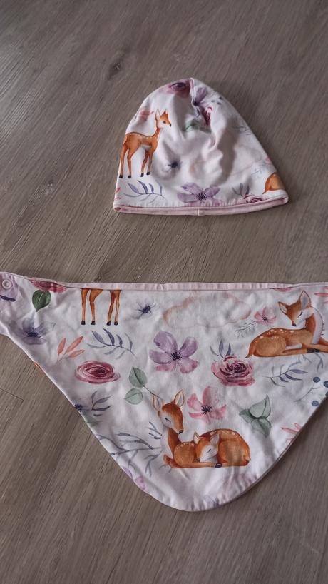 Softshellova bunda, čiapka  a nakrcnik, 68