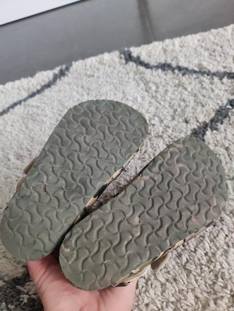 Kvalitné sandále birkenstock, 26