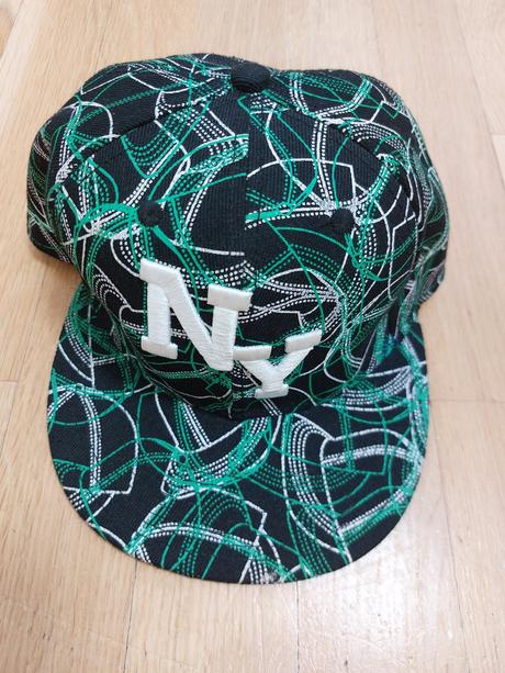 Šiltovka  veľkosť 57 cm, 