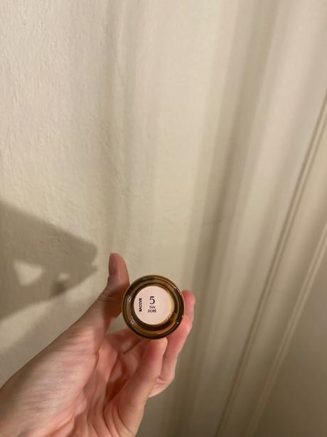 Charlotte tilbury hollywood flawless filter,