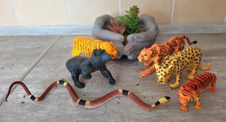 Safari s king kongom - väčšie veľkosti, 