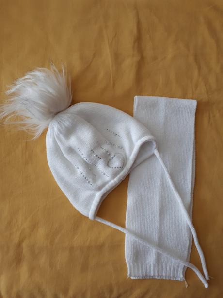 Zimná čiapka a šál, 80