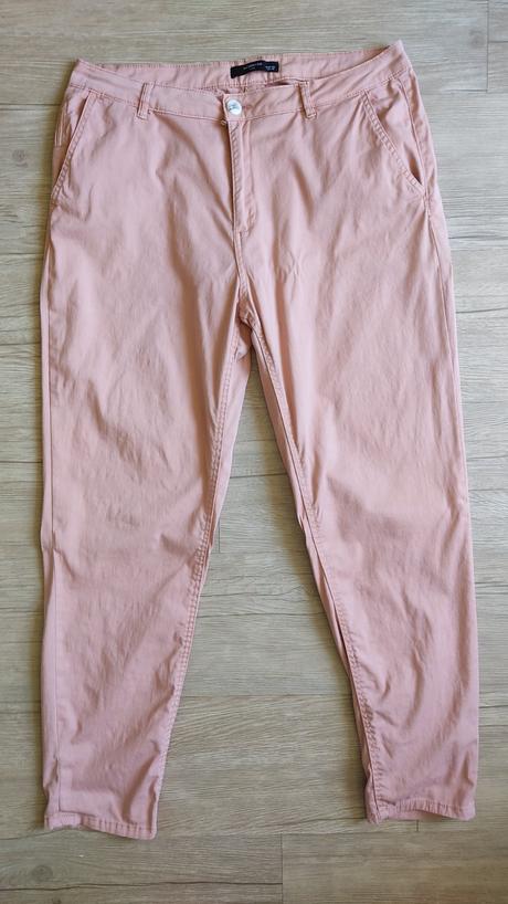 Chino nohavice v.40, reserved,40