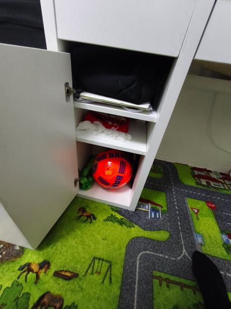 Ikea písací stolík biely, 