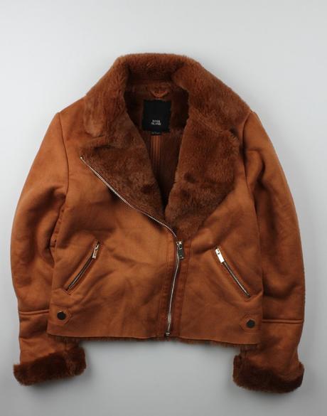 Kozustek, river island,140