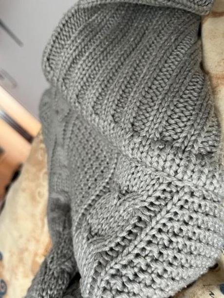 .sveter s rolákom, cherokee,134