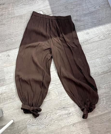 Haremové nohavice s masličkami, zara,m